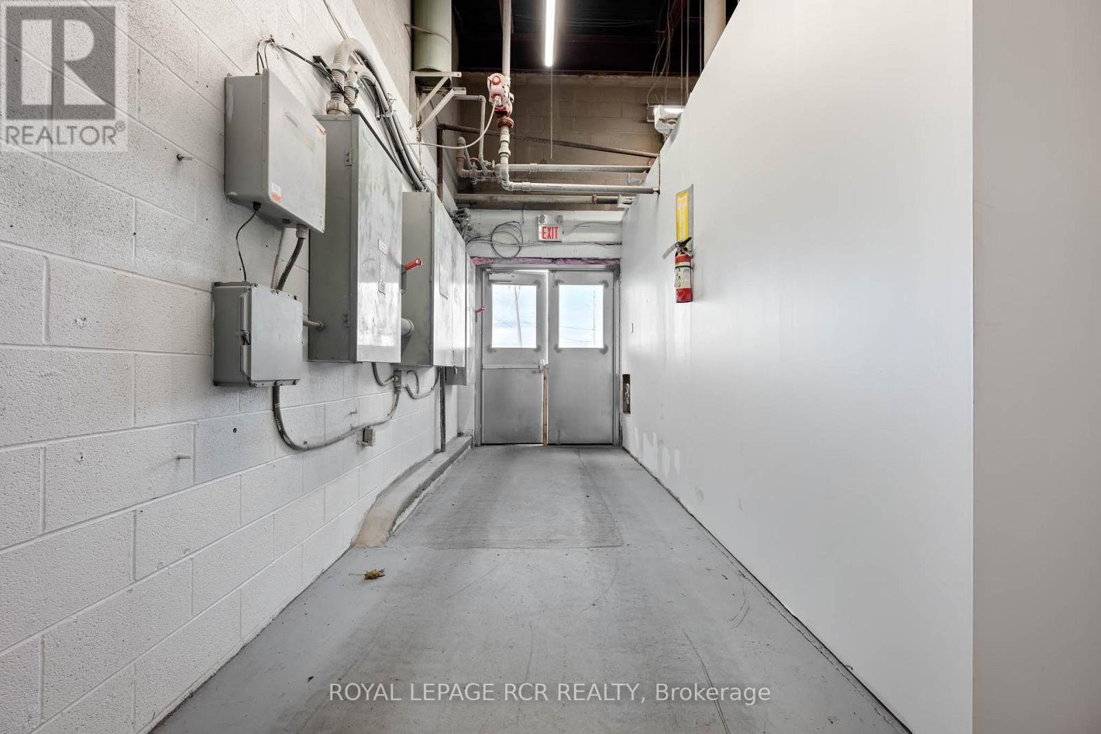 7 - 10 Centennial Road, Orangeville, Ontario  L9W 1P8 - Photo 3 - W12555666