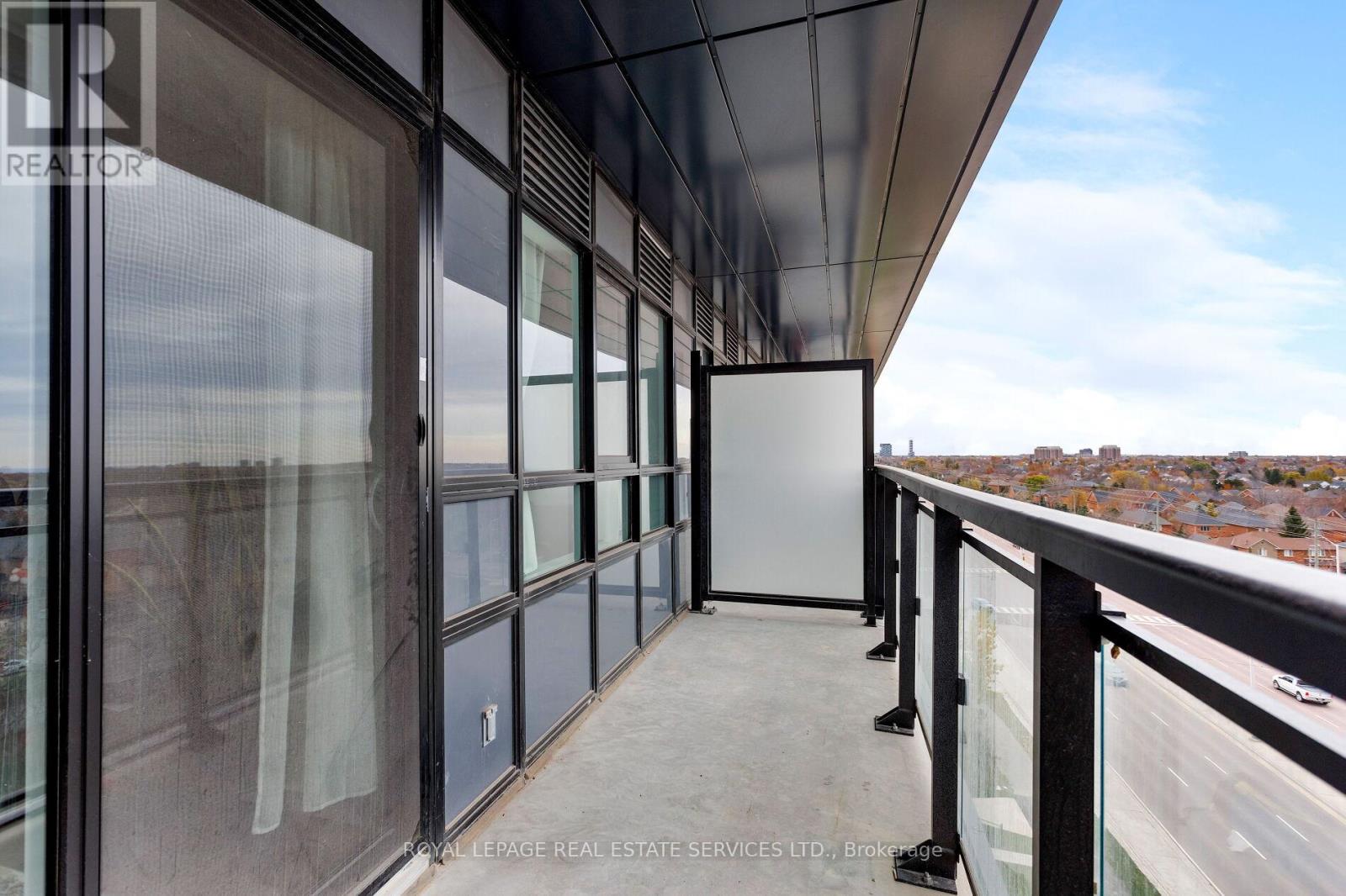 713 - 395 Dundas Street W, Oakville, Ontario  L6M 5R8 - Photo 13 - W12555684