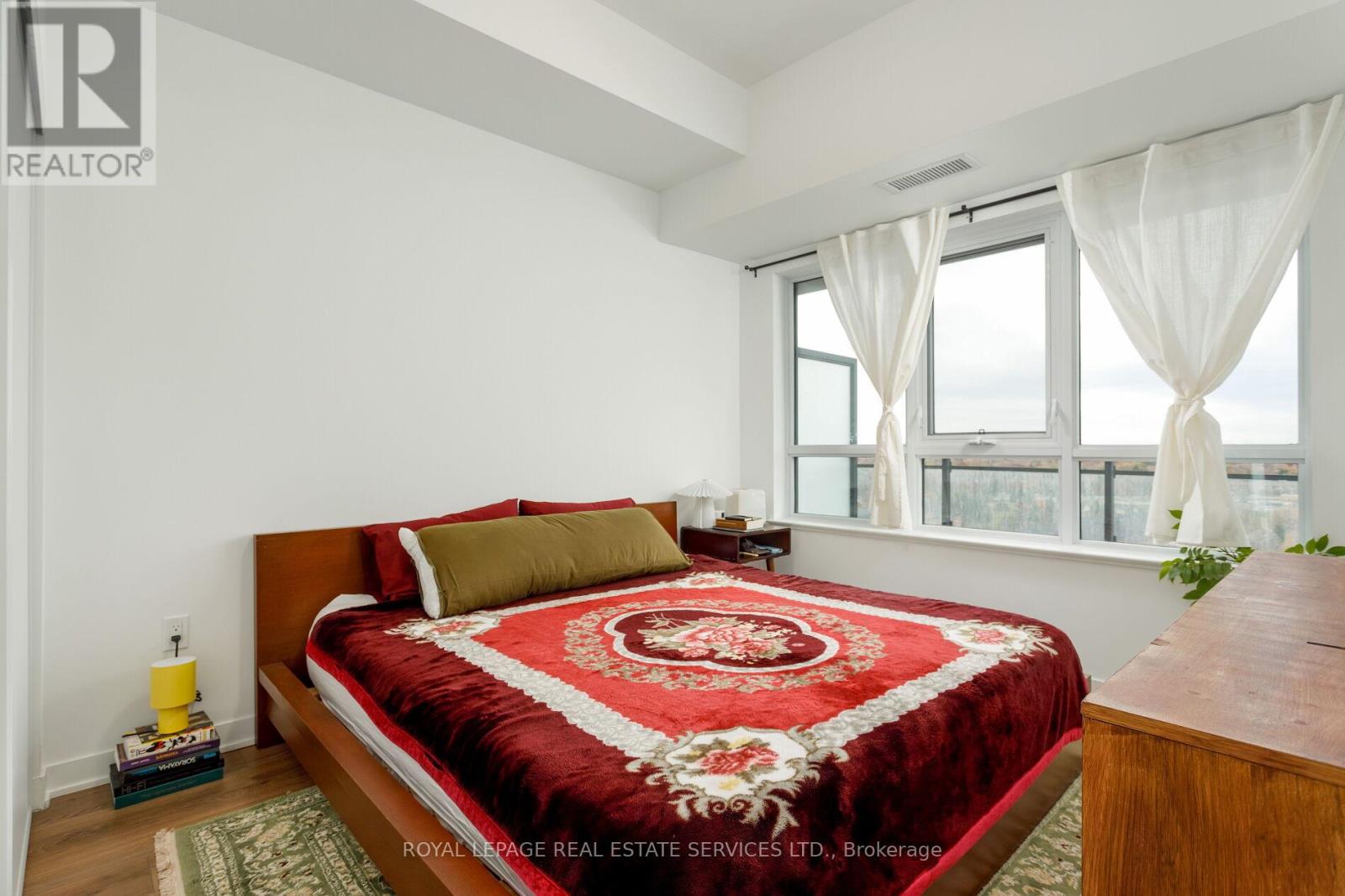 713 - 395 Dundas Street W, Oakville, Ontario  L6M 5R8 - Photo 17 - W12555684