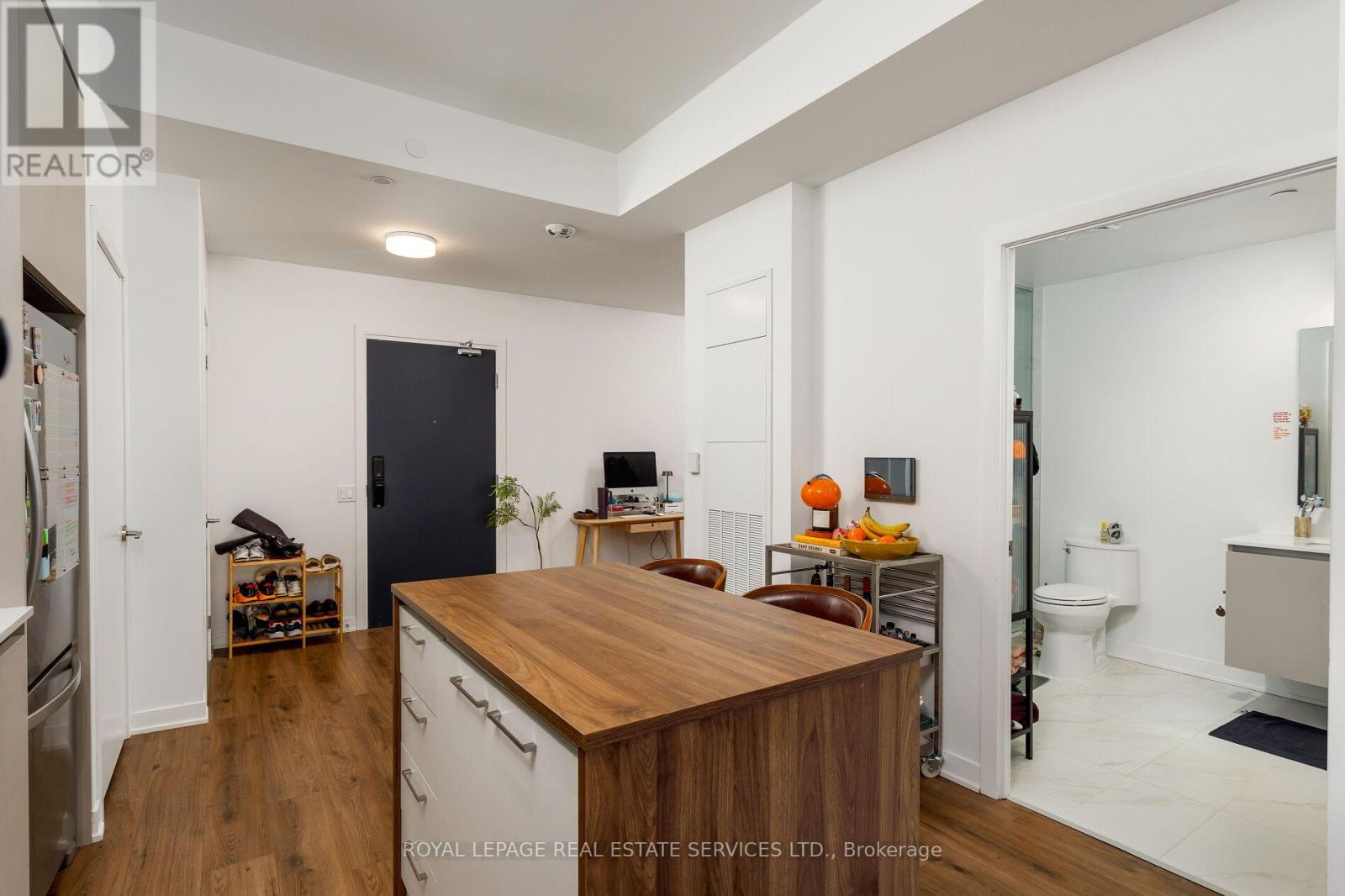 713 - 395 Dundas Street W, Oakville, Ontario  L6M 5R8 - Photo 19 - W12555684