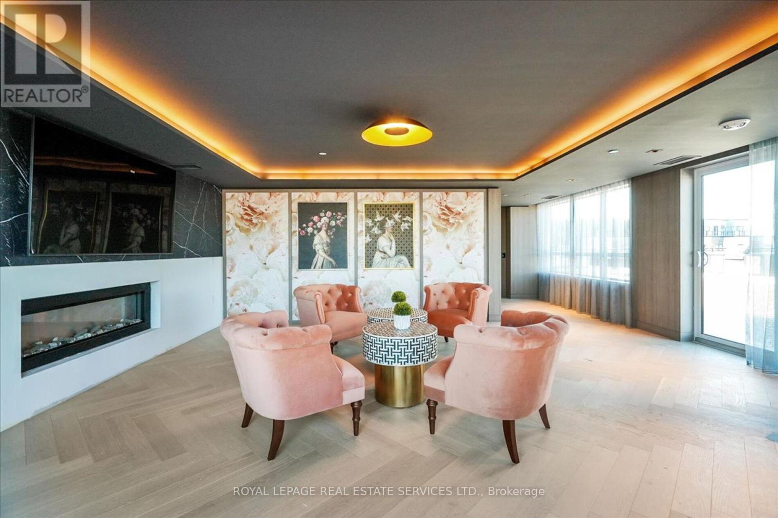 713 - 395 Dundas Street W, Oakville, Ontario  L6M 5R8 - Photo 34 - W12555684