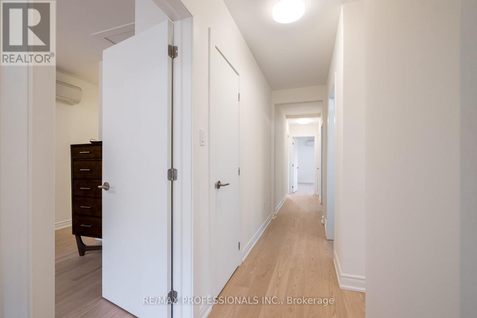 636 Runnymede Road, Toronto, Ontario  M6S 3A2 - Photo 24 - W12555692