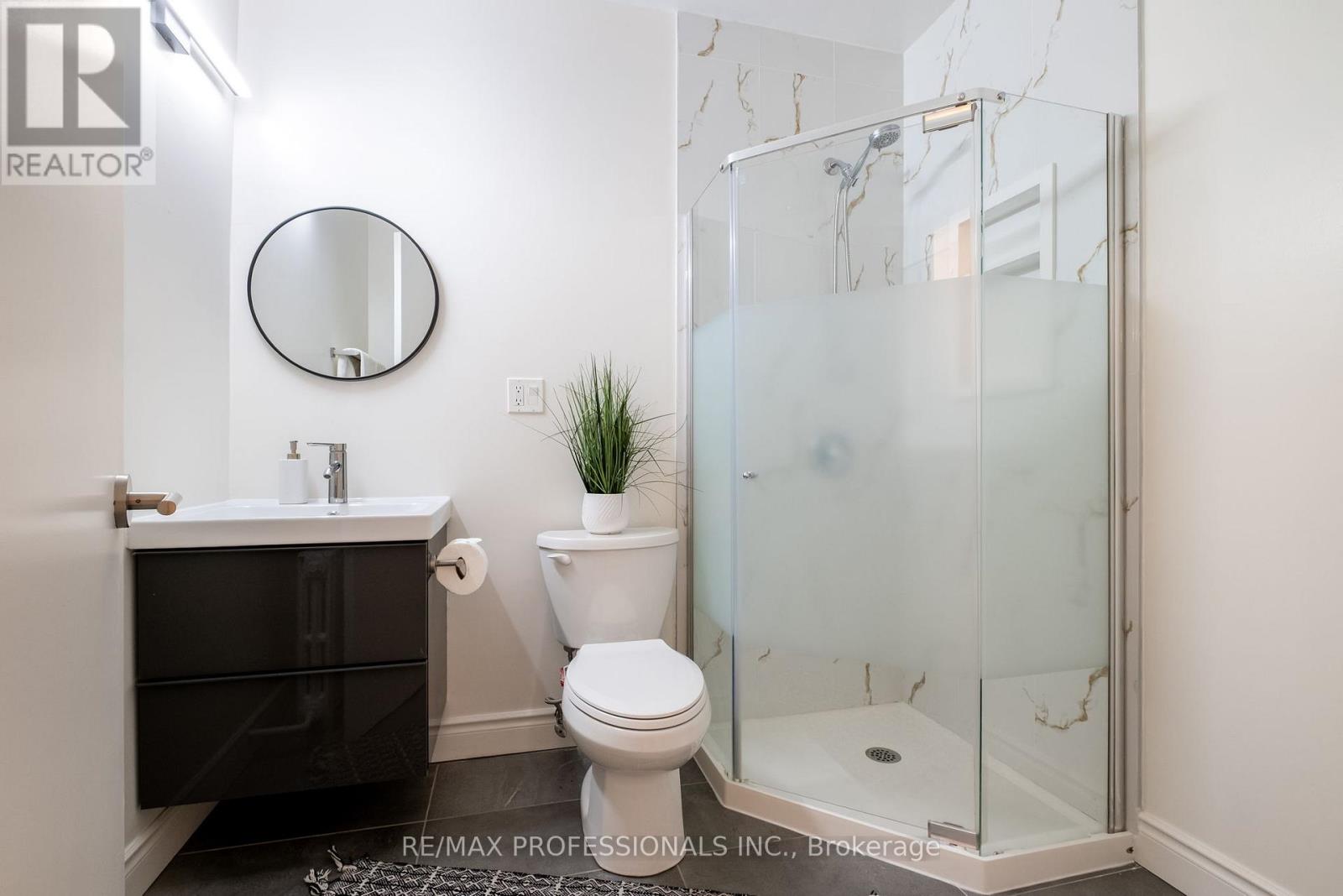 636 Runnymede Road, Toronto, Ontario  M6S 3A2 - Photo 29 - W12555692