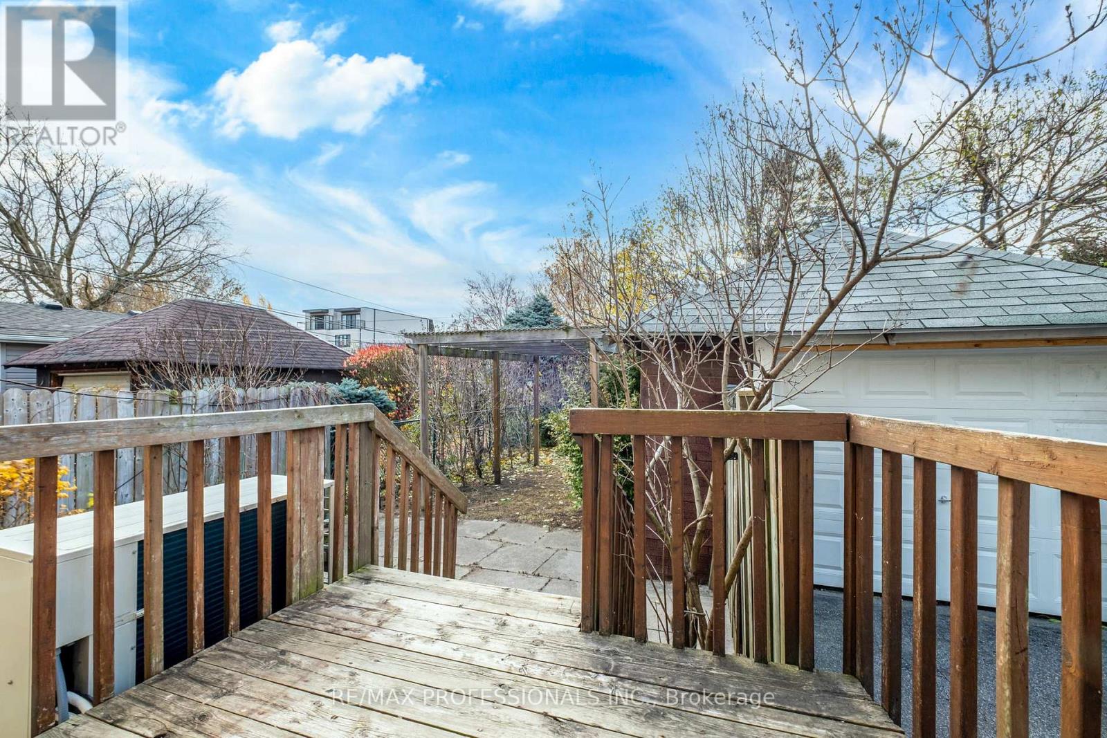 636 Runnymede Road, Toronto, Ontario  M6S 3A2 - Photo 38 - W12555692