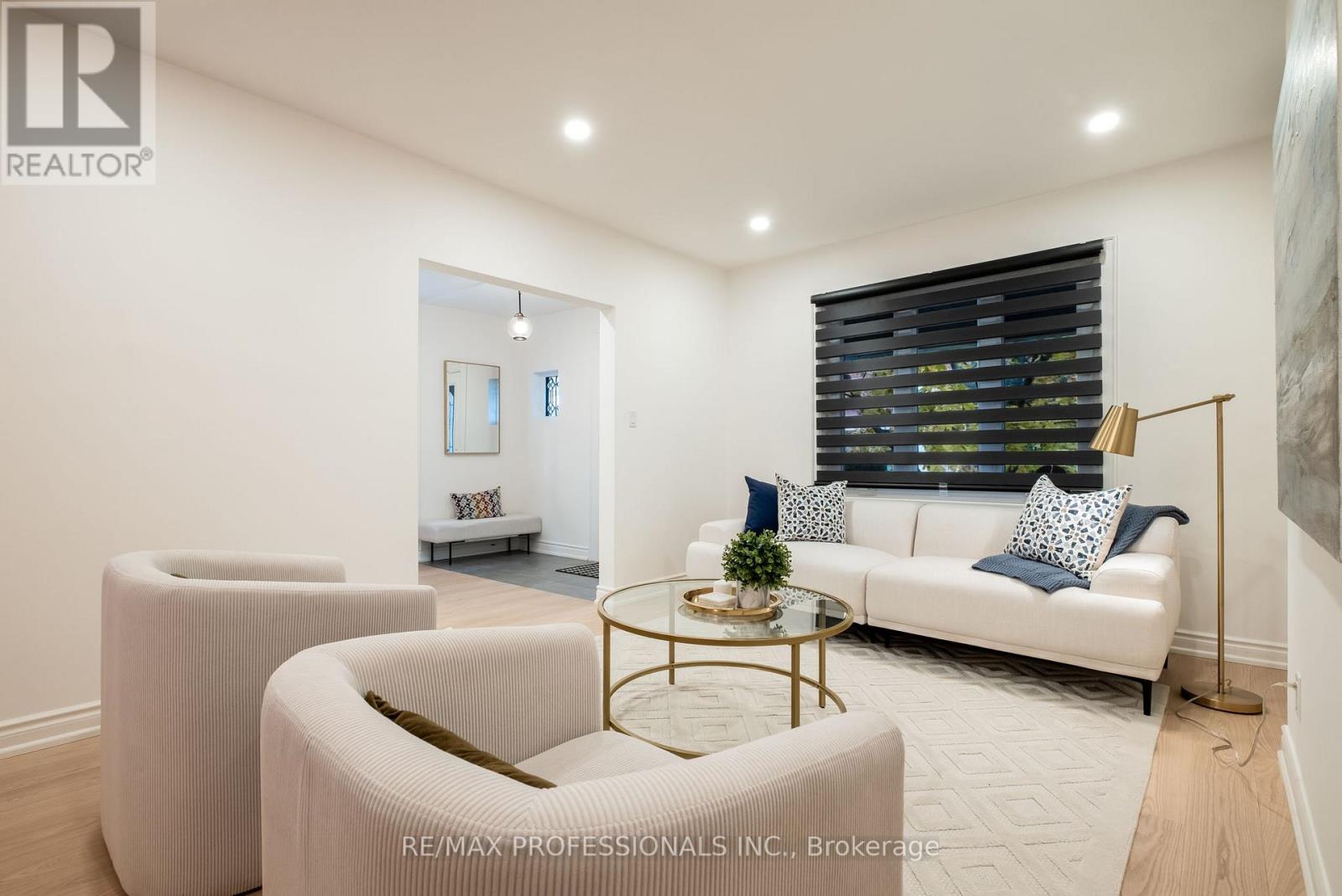 636 Runnymede Road, Toronto, Ontario  M6S 3A2 - Photo 5 - W12555692