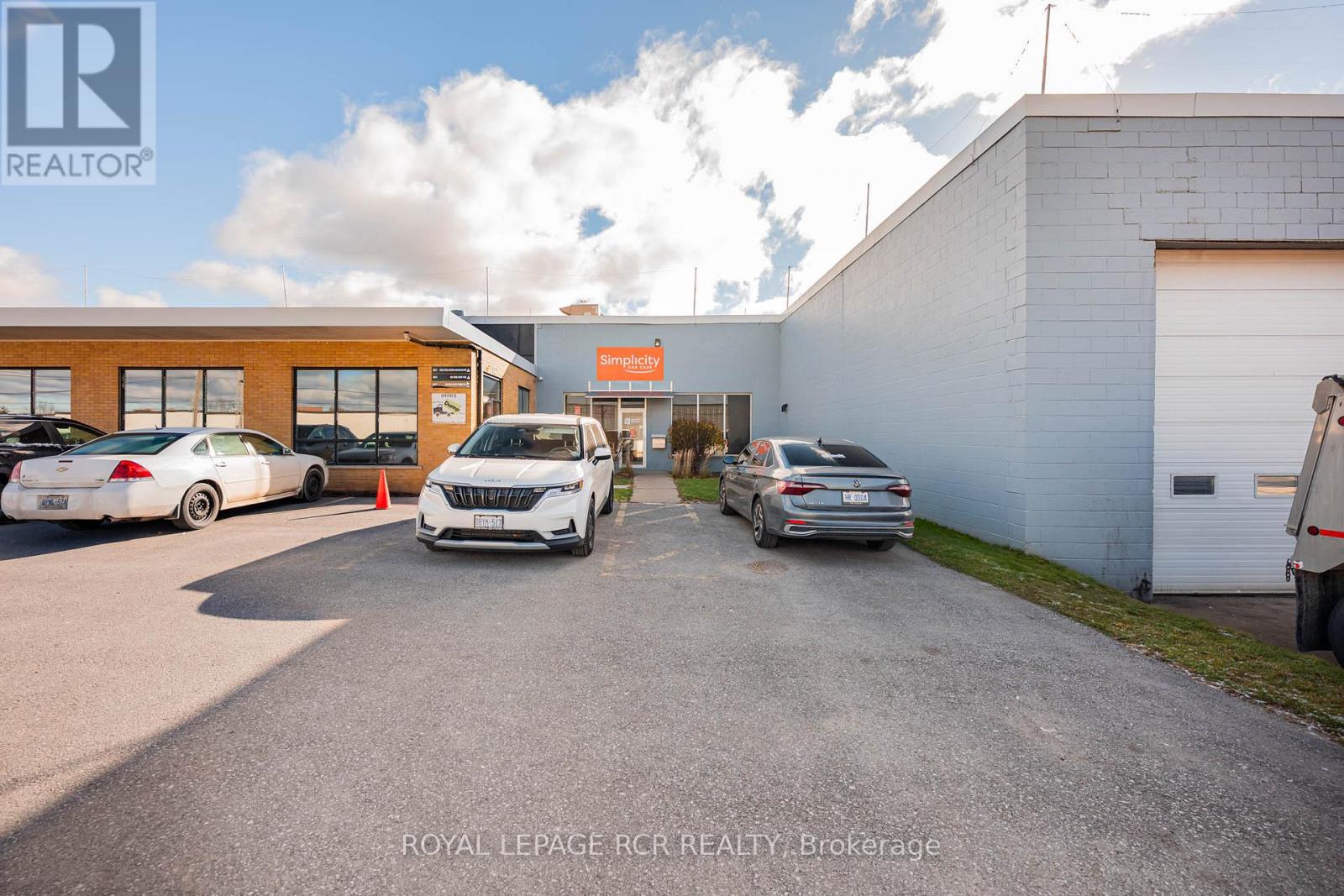 2b - 10 Centennial Road, Orangeville, Ontario  L9W 1P8 - Photo 2 - W12555706