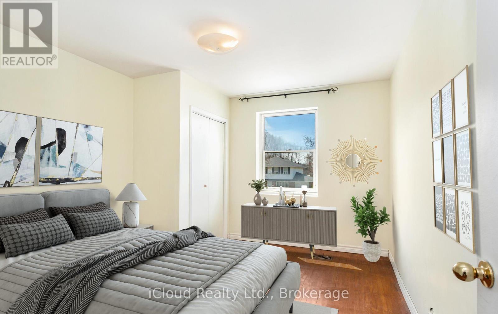 95 Willowridge Road, Toronto, Ontario  M9R 3Z5 - Photo 10 - W12555752