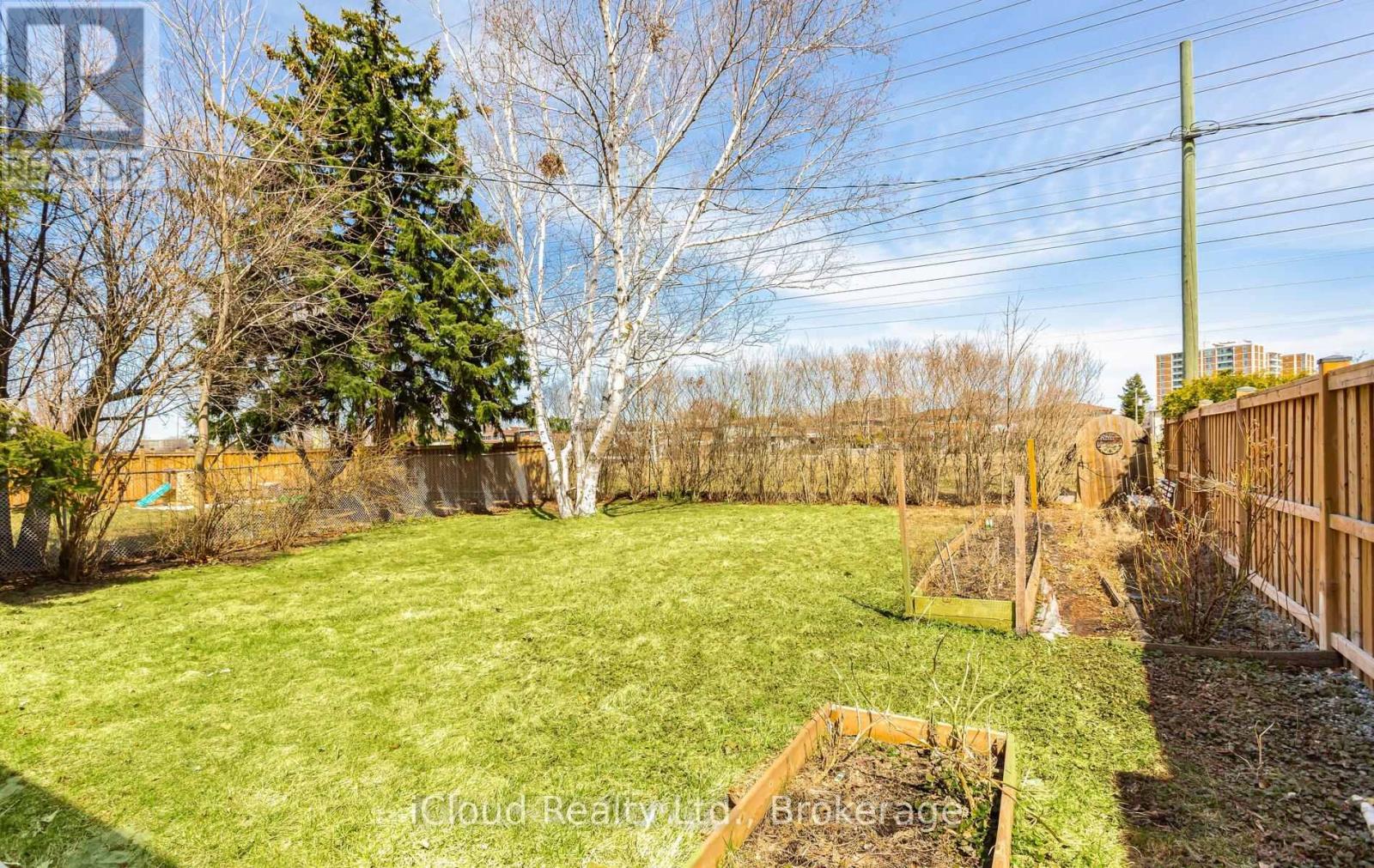 95 Willowridge Road, Toronto, Ontario  M9R 3Z5 - Photo 16 - W12555752