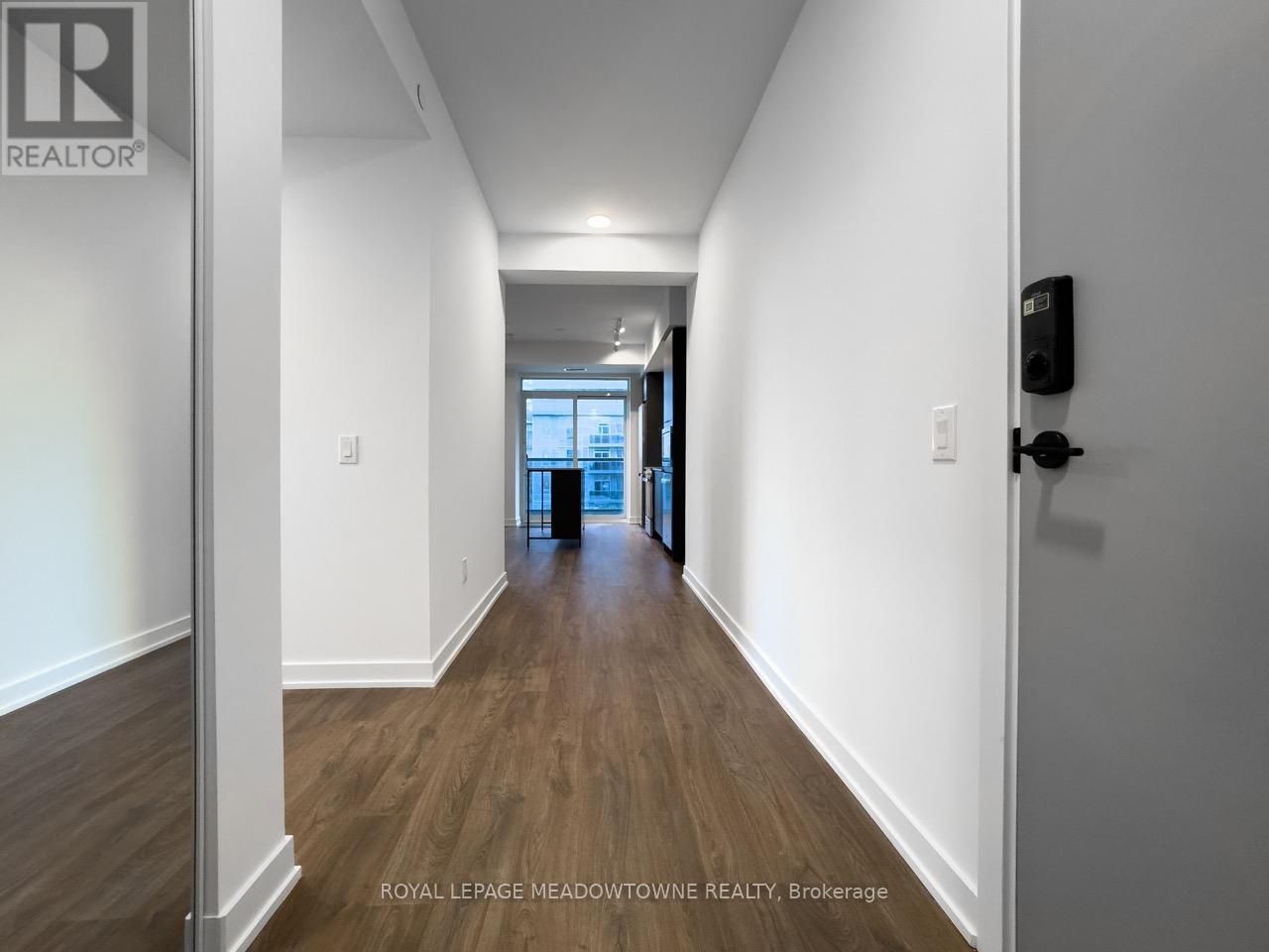 530 - 5105 Hurontario Street S, Mississauga, Ontario  L4Z 3X7 - Photo 3 - W12555794