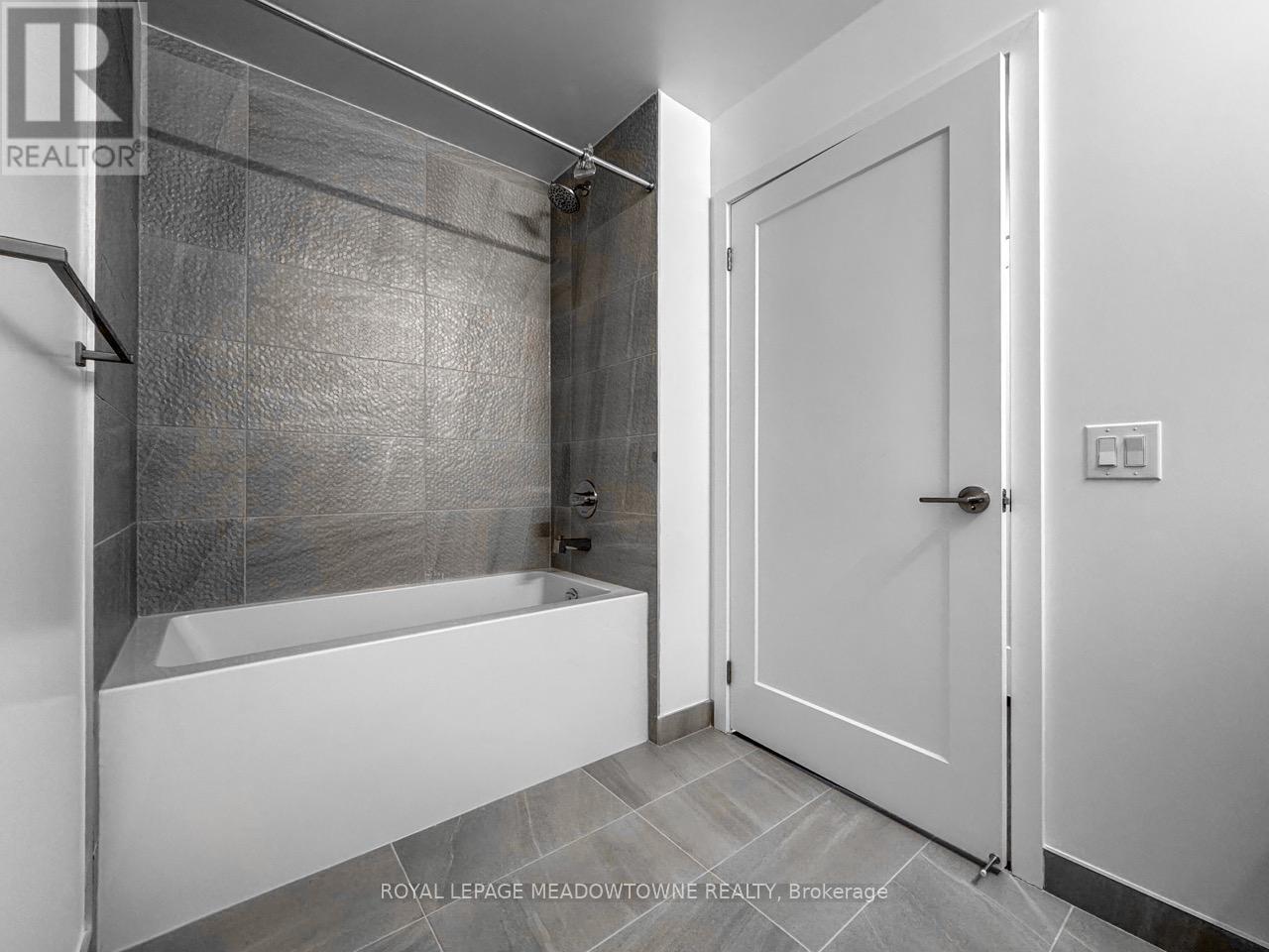 530 - 5105 Hurontario Street S, Mississauga, Ontario  L4Z 3X7 - Photo 9 - W12555794