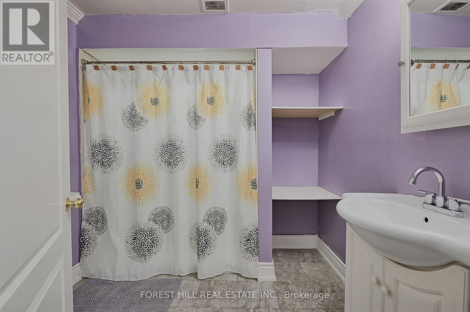 17 Rushmore Crescent, Brampton, Ontario  L6Z 1R1 - Photo 30 - W12555808