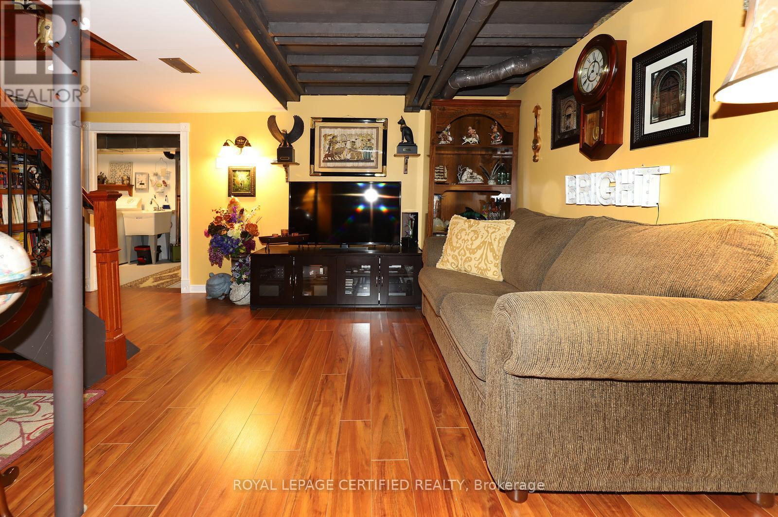 37 Jessie Street, Brampton, Ontario L6Y 1L5 - Photo 33 - W12555810