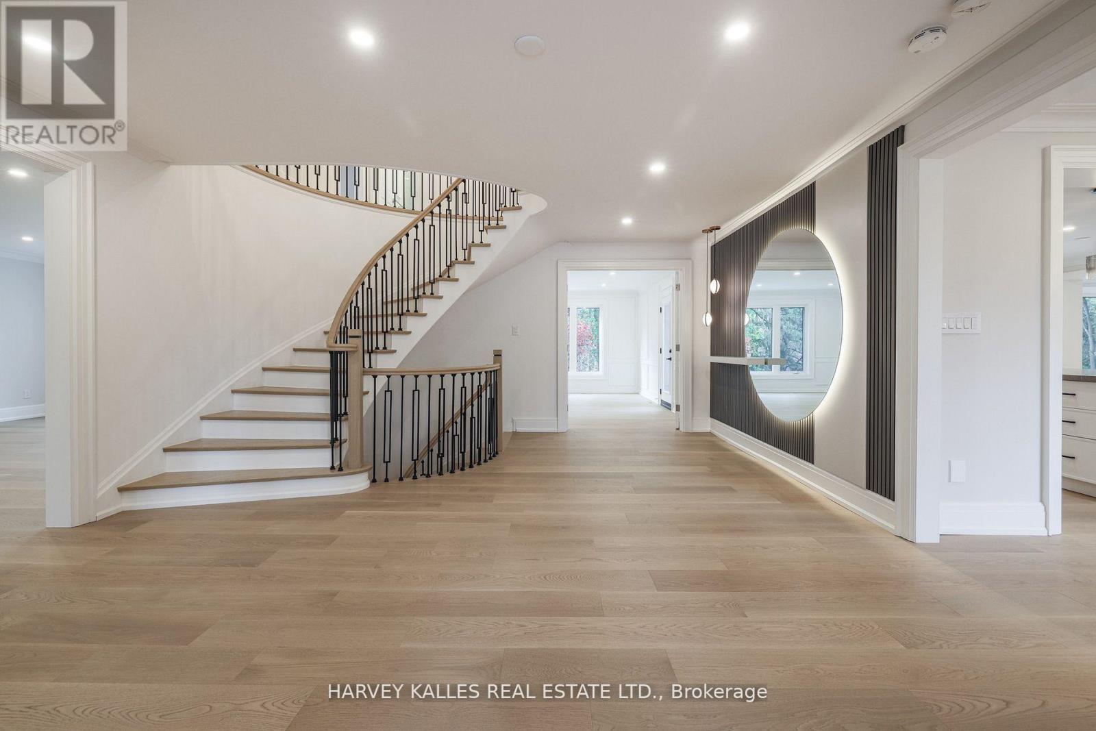 34 Fifeshire Road, Toronto, Ontario  M2L 2G6 - Photo 5 - C12511764