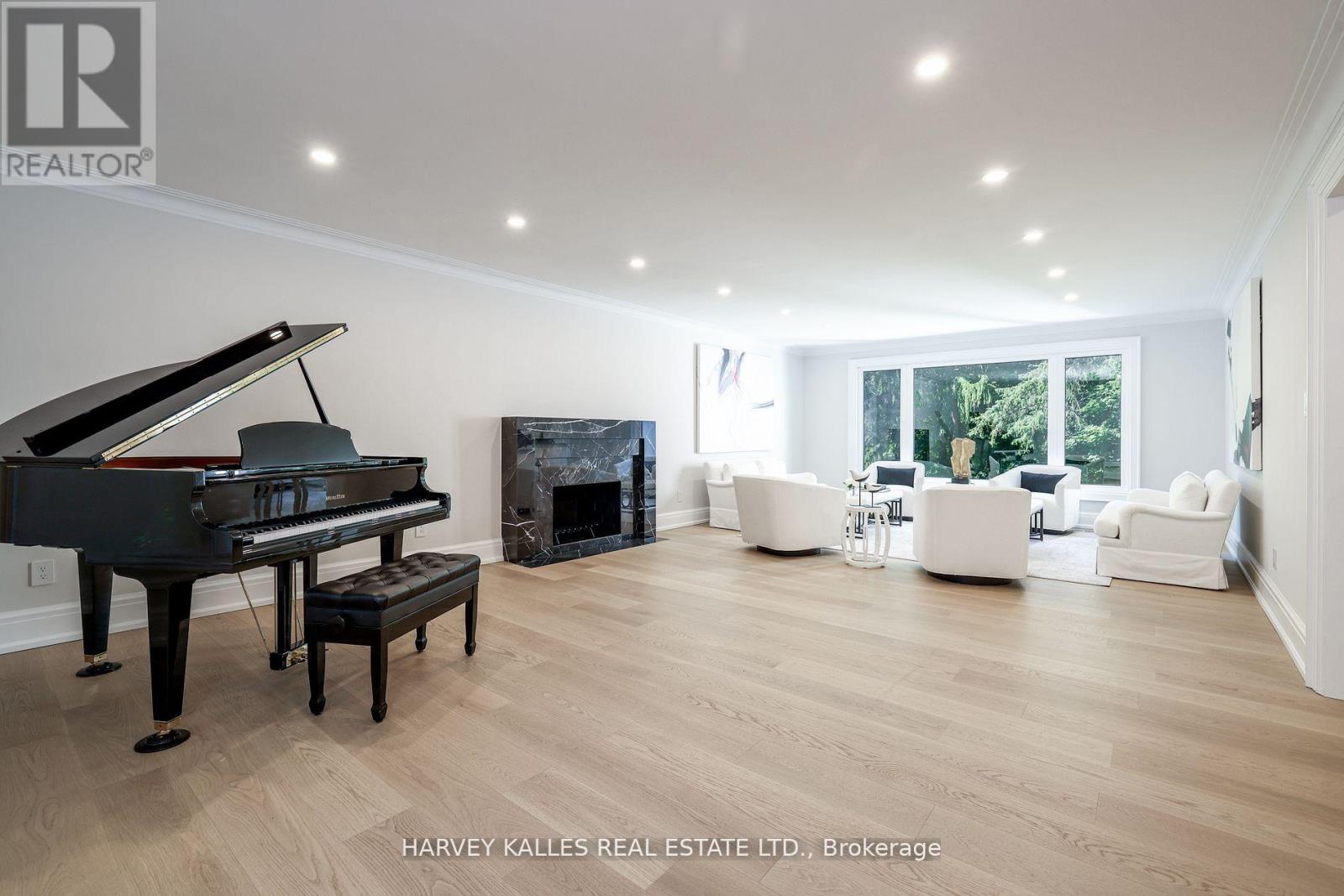 34 Fifeshire Road, Toronto, Ontario  M2L 2G6 - Photo 6 - C12511764