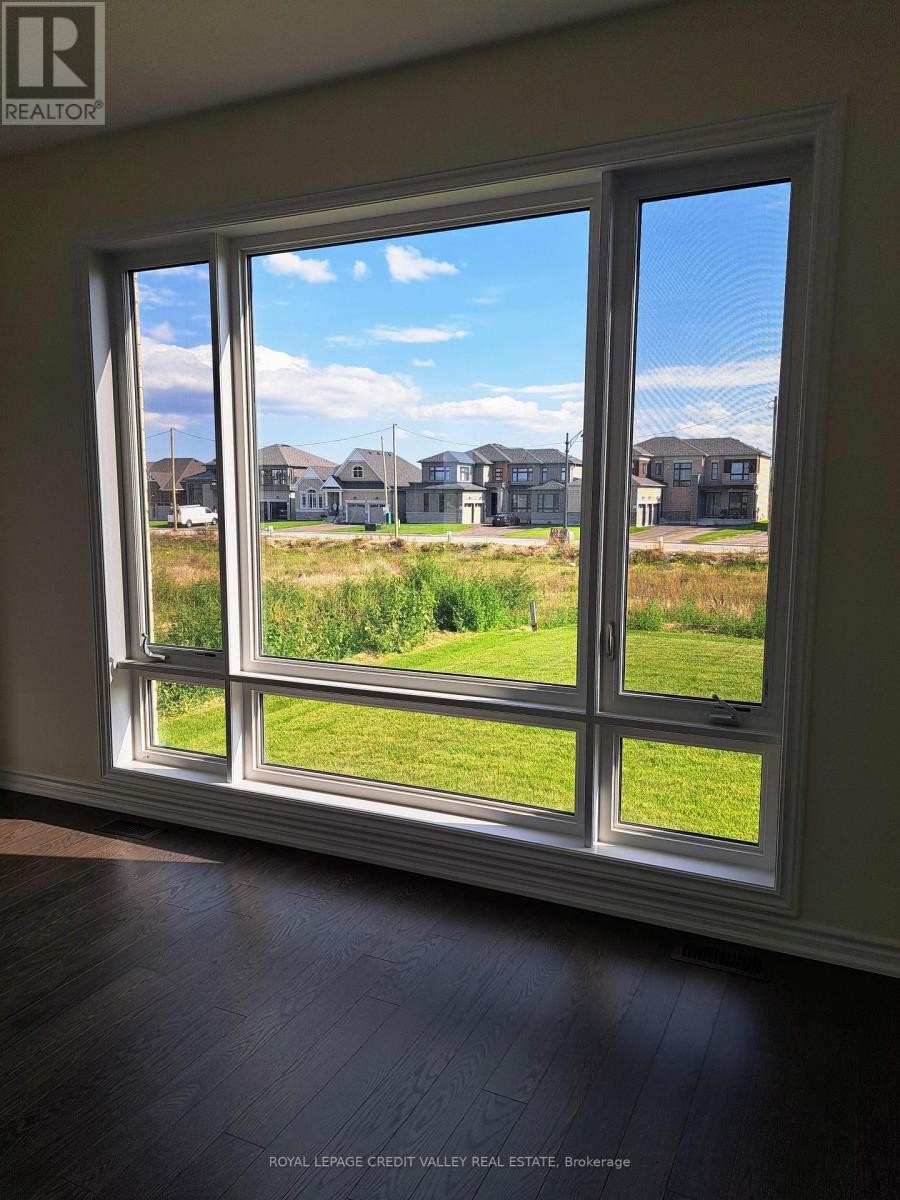 27 Henderson Street, Essa, Ontario  L3W 0A9 - Photo 6 - N12407004