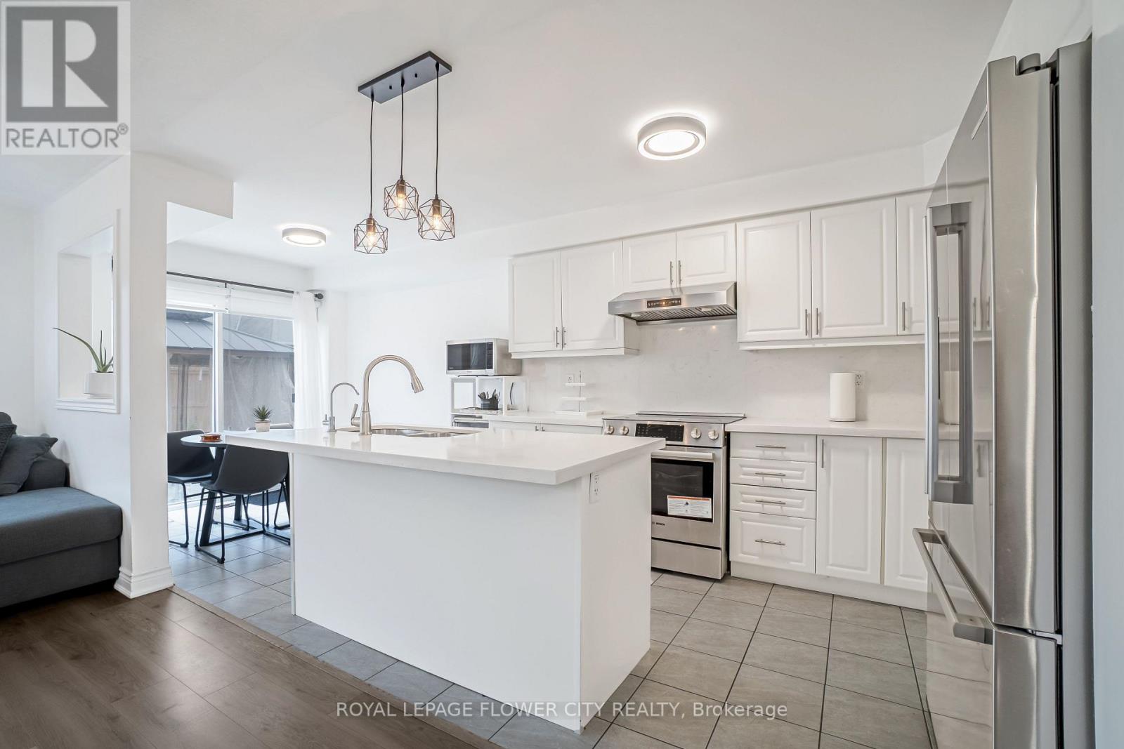 244 Palmer Lane, Woodstock, Ontario N4T 0G5 - Photo 14 - X12475439