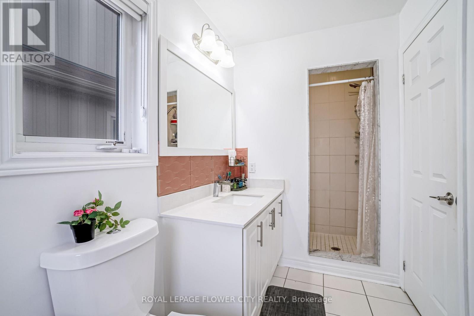 244 Palmer Lane, Woodstock, Ontario N4T 0G5 - Photo 28 - X12475439