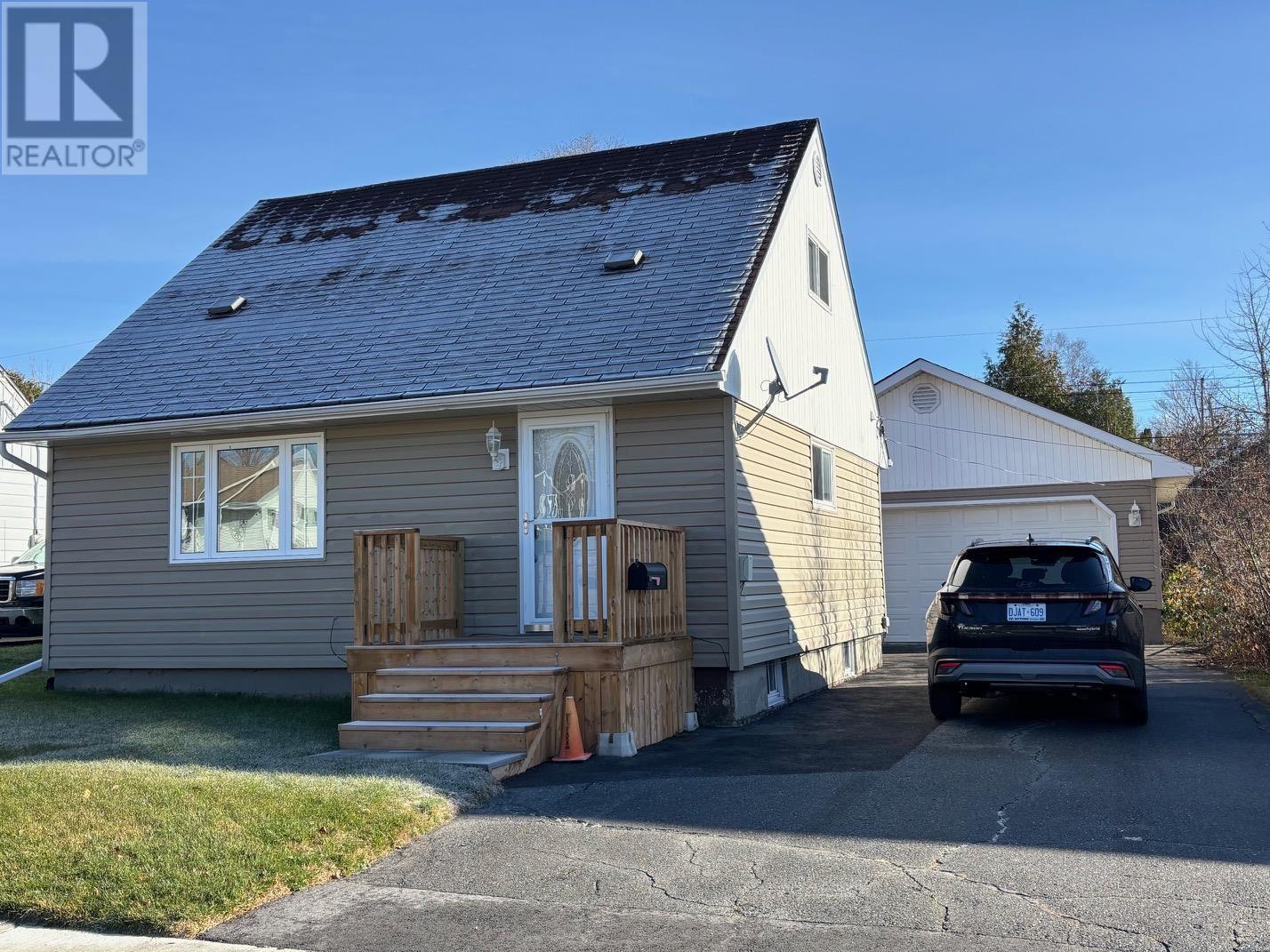57 Roman AVE, Elliot Lake, Ontario