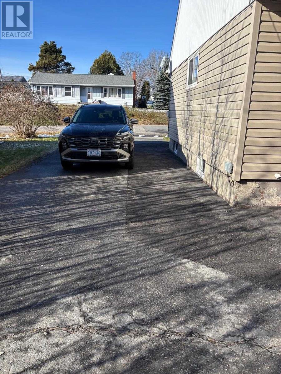 57 Roman Ave, Elliot Lake, Ontario  P5A 1R8 - Photo 10 - SM253296