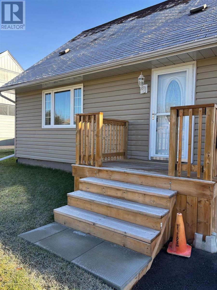 57 Roman Ave, Elliot Lake, Ontario  P5A 1R8 - Photo 11 - SM253296