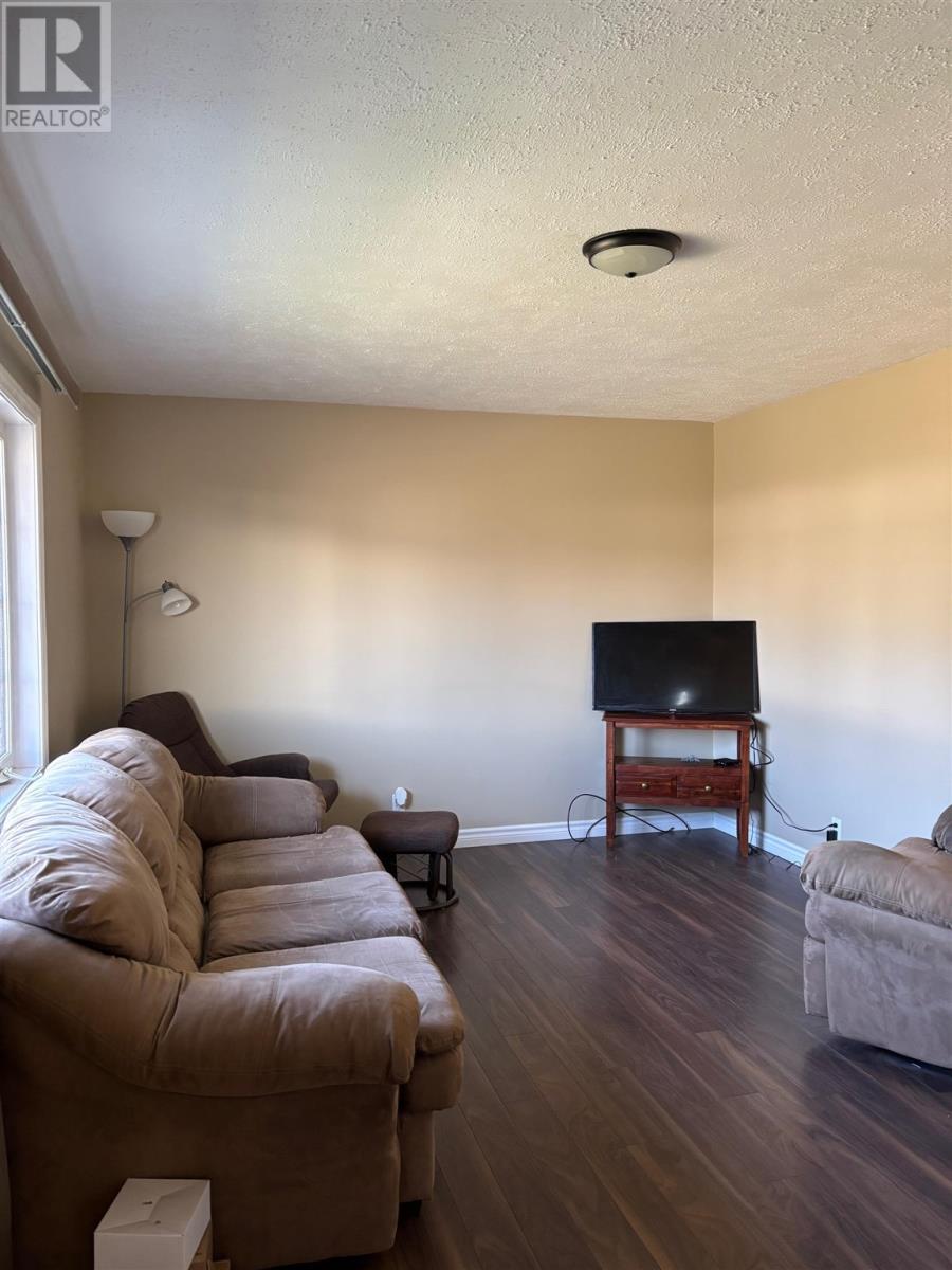 57 Roman Ave, Elliot Lake, Ontario  P5A 1R8 - Photo 12 - SM253296