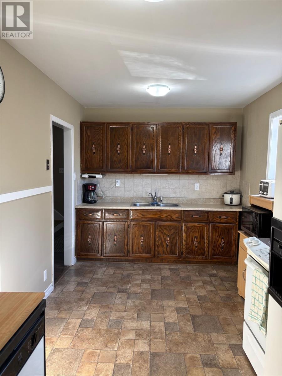 57 Roman Ave, Elliot Lake, Ontario  P5A 1R8 - Photo 22 - SM253296