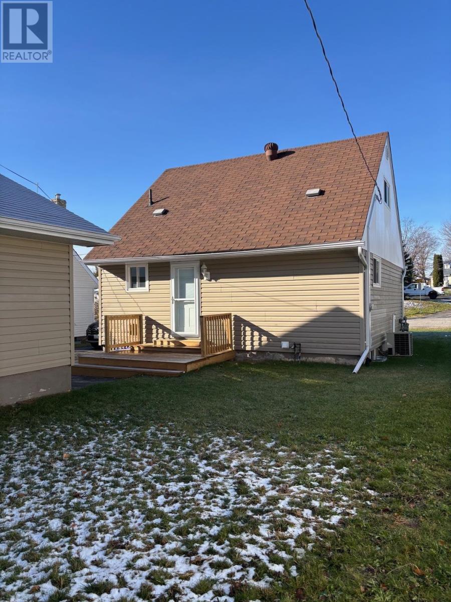 57 Roman Ave, Elliot Lake, Ontario  P5A 1R8 - Photo 4 - SM253296