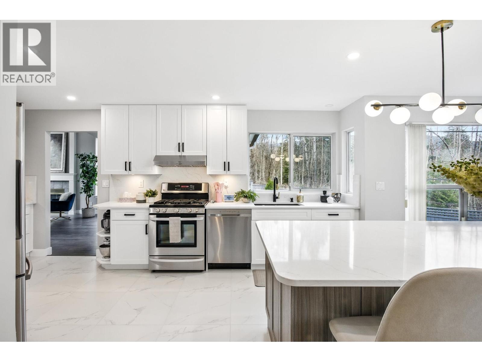 3090 Tanager Court, Coquitlam, British Columbia  V3E 3C5 - Photo 13 - R2985748