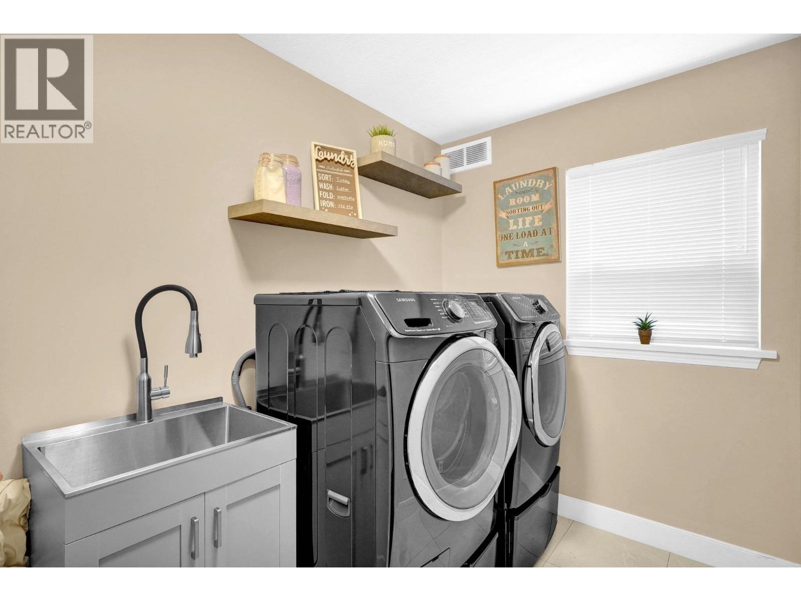 3090 Tanager Court, Coquitlam, British Columbia  V3E 3C5 - Photo 33 - R2985748