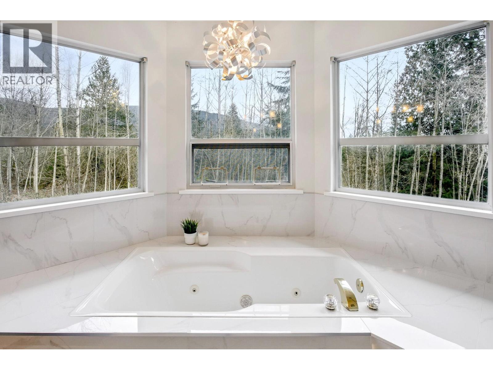 3090 Tanager Court, Coquitlam, British Columbia  V3E 3C5 - Photo 21 - R2985748