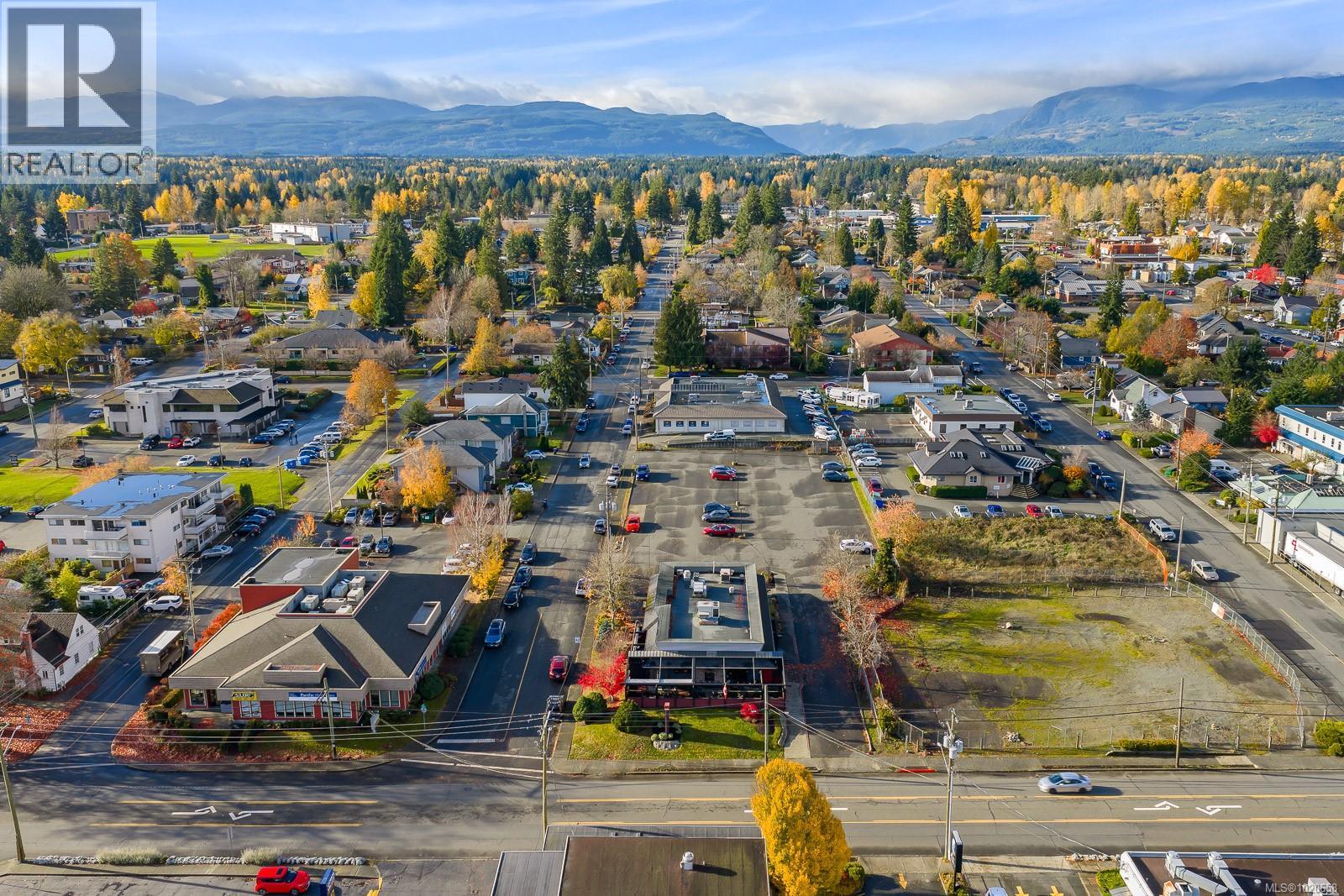 1175 Cliffe Ave, Courtenay, British Columbia  V9N 2K2 - Photo 3 - 1020658