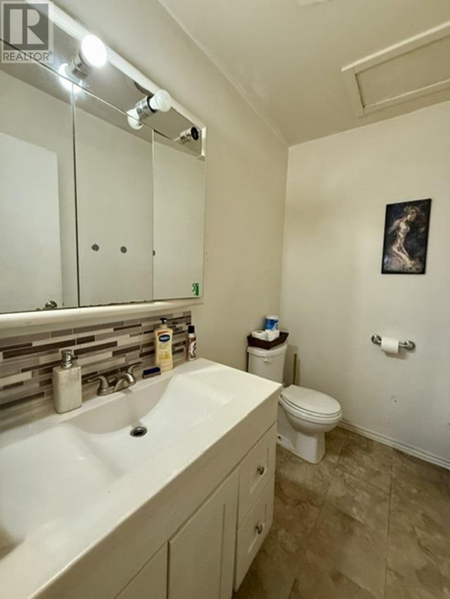 113 Cedar Cres, Longlac, Ontario  P0T 2A0 - Photo 11 - TB253502