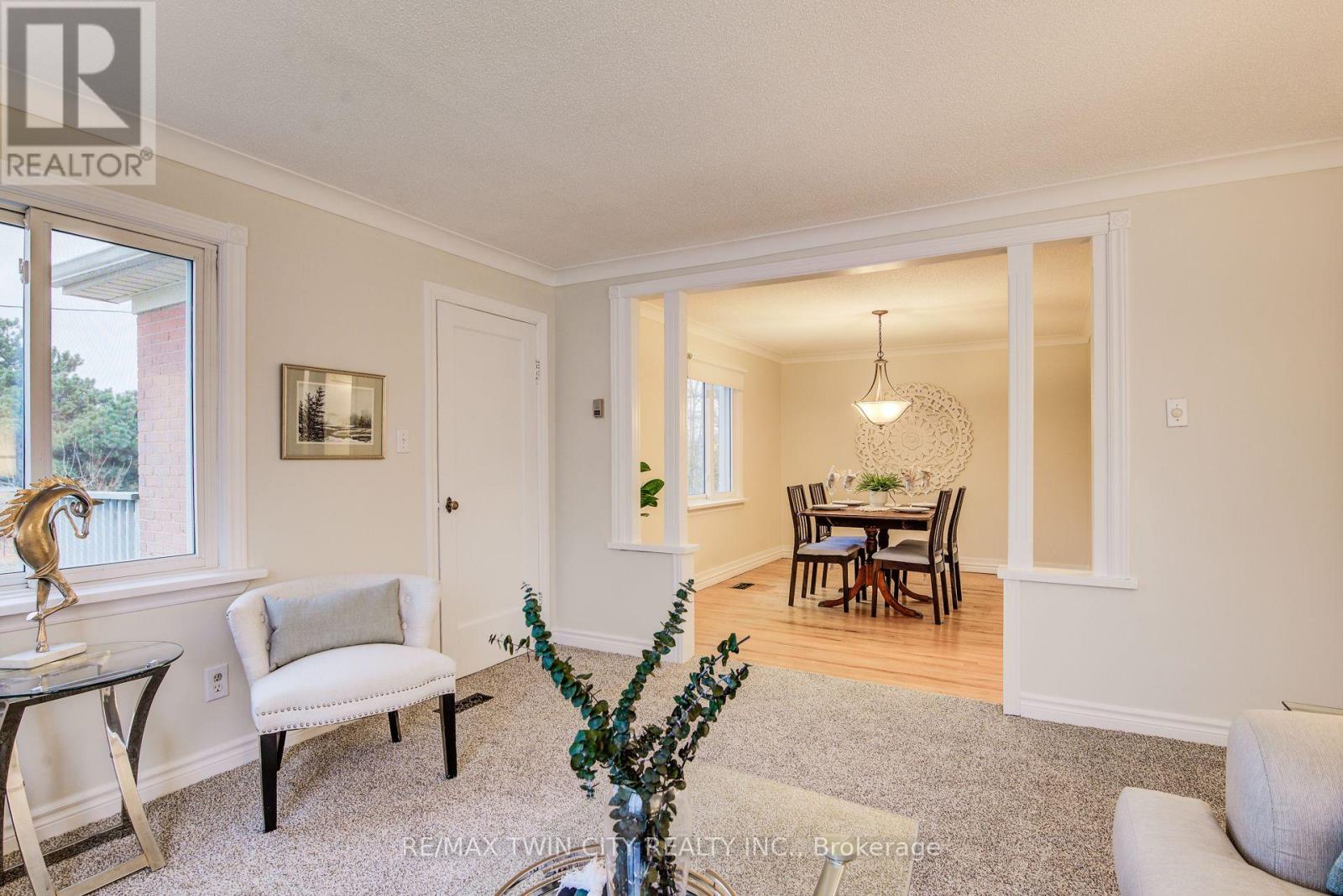 62 Ann Street, Waterloo, Ontario  N2B 1X9 - Photo 11 - X12555630