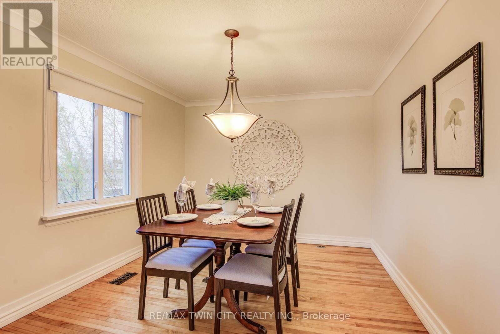 62 Ann Street, Waterloo, Ontario  N2B 1X9 - Photo 12 - X12555630