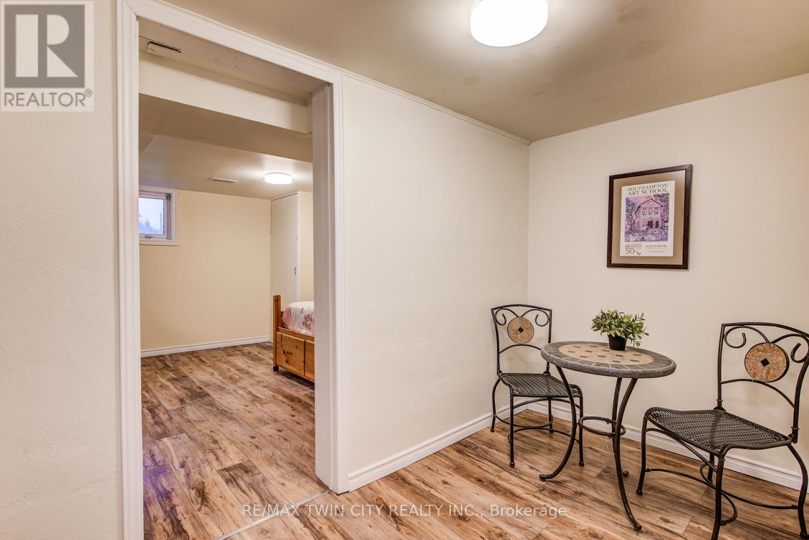 62 Ann Street, Waterloo, Ontario  N2B 1X9 - Photo 37 - X12555630