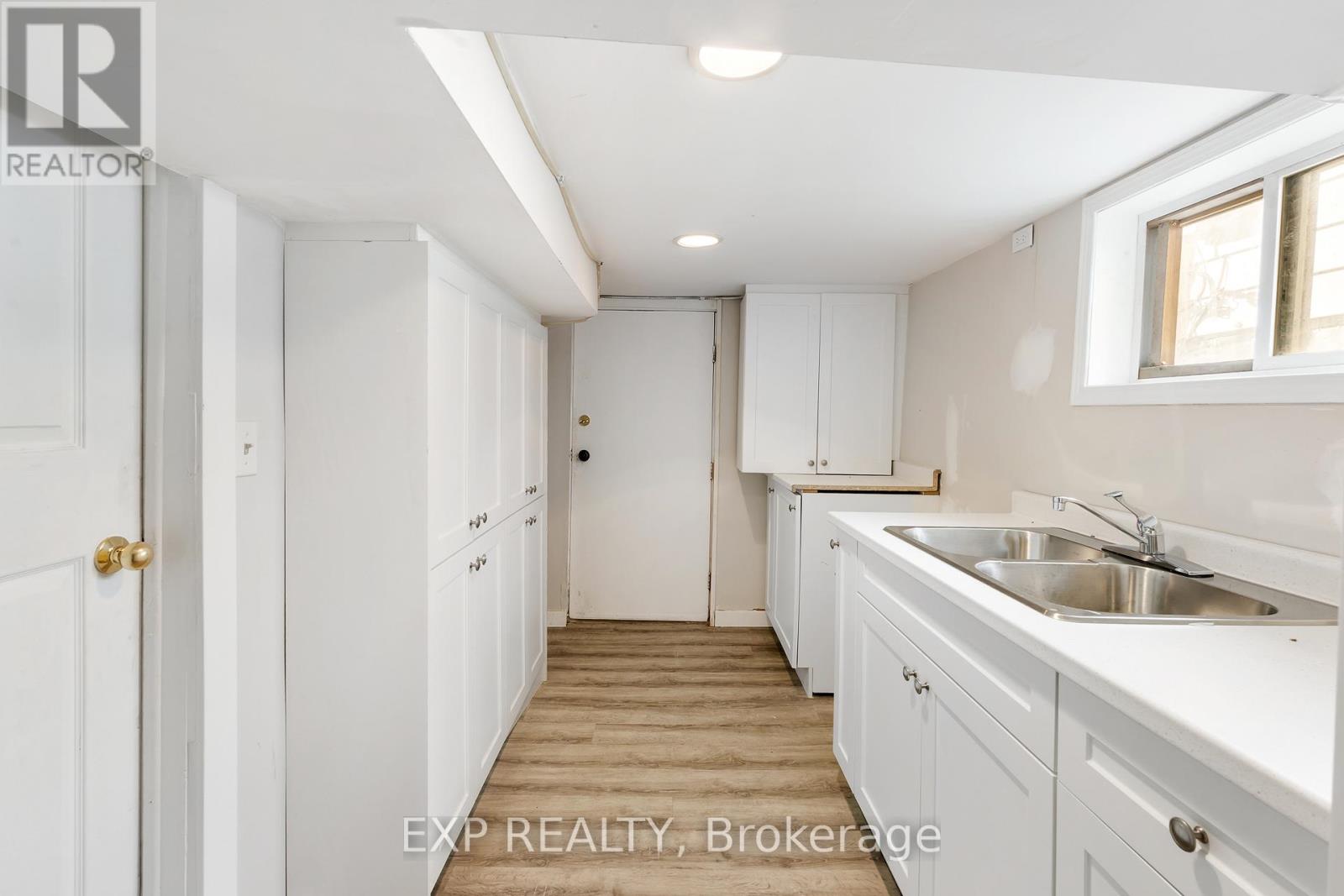 467 Grove Avenue, Windsor, Ontario N9A 6G3 - Photo 34 - X12555710