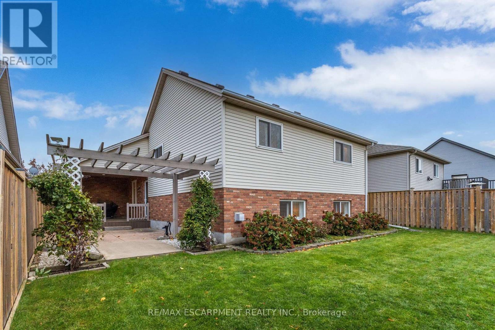 5 Briarwood Drive, St. Catharines, Ontario  L2S 4A7 - Photo 28 - X12555728