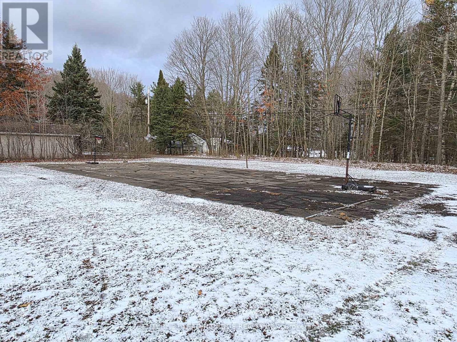 24 - 1043 Lobo Drive, Minden Hills, Ontario  K0M 2K0 - Photo 29 - X12555764