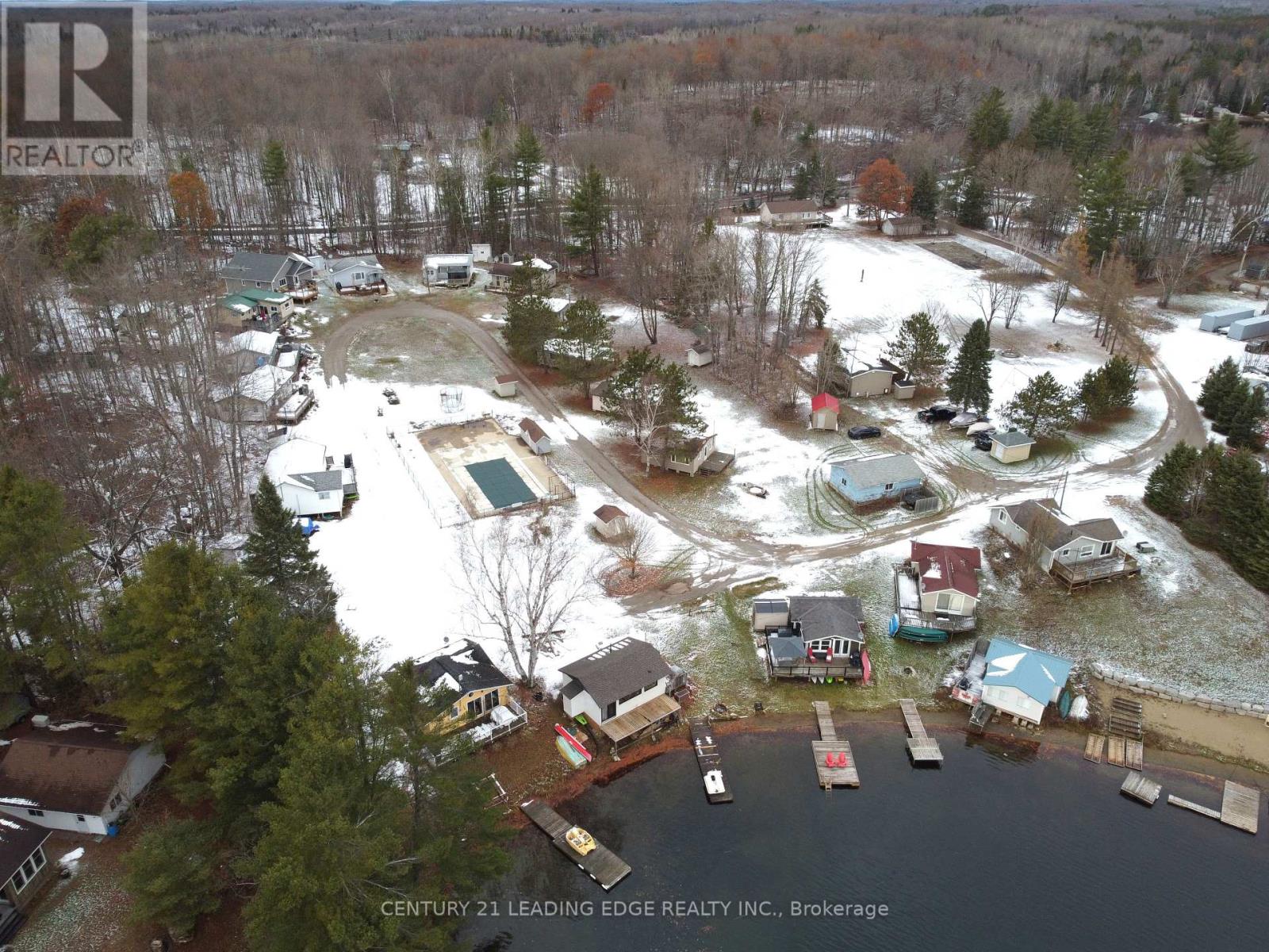 24 - 1043 Lobo Drive, Minden Hills, Ontario  K0M 2K0 - Photo 37 - X12555764