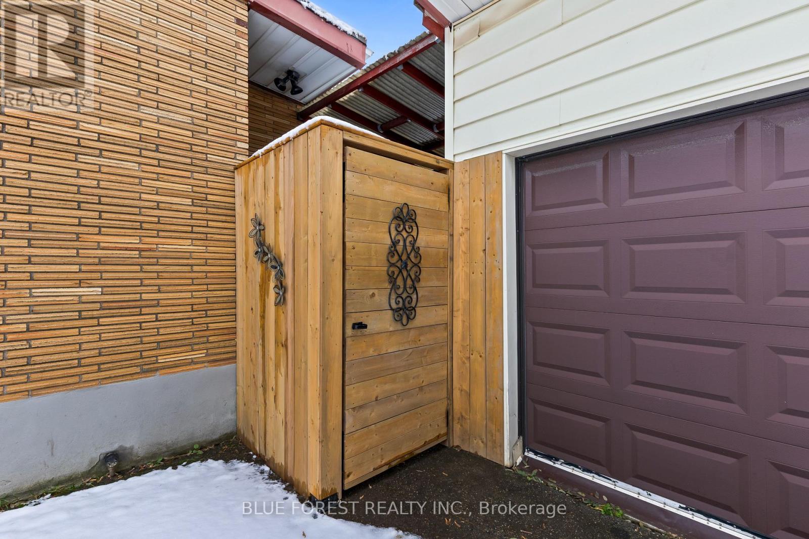 265 Clarke Road, London East, Ontario N5W 5E7 - Photo 35 - X12555876