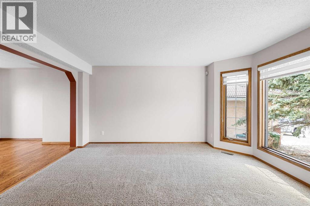 201 Signature Way Sw, Calgary, Alberta  T3H 2Y2 - Photo 8 - A2268510