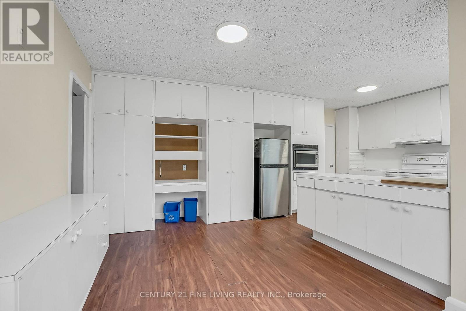 20 Owen Boulevard, Toronto, Ontario M2P 1E9 - Photo 19 - C12546196