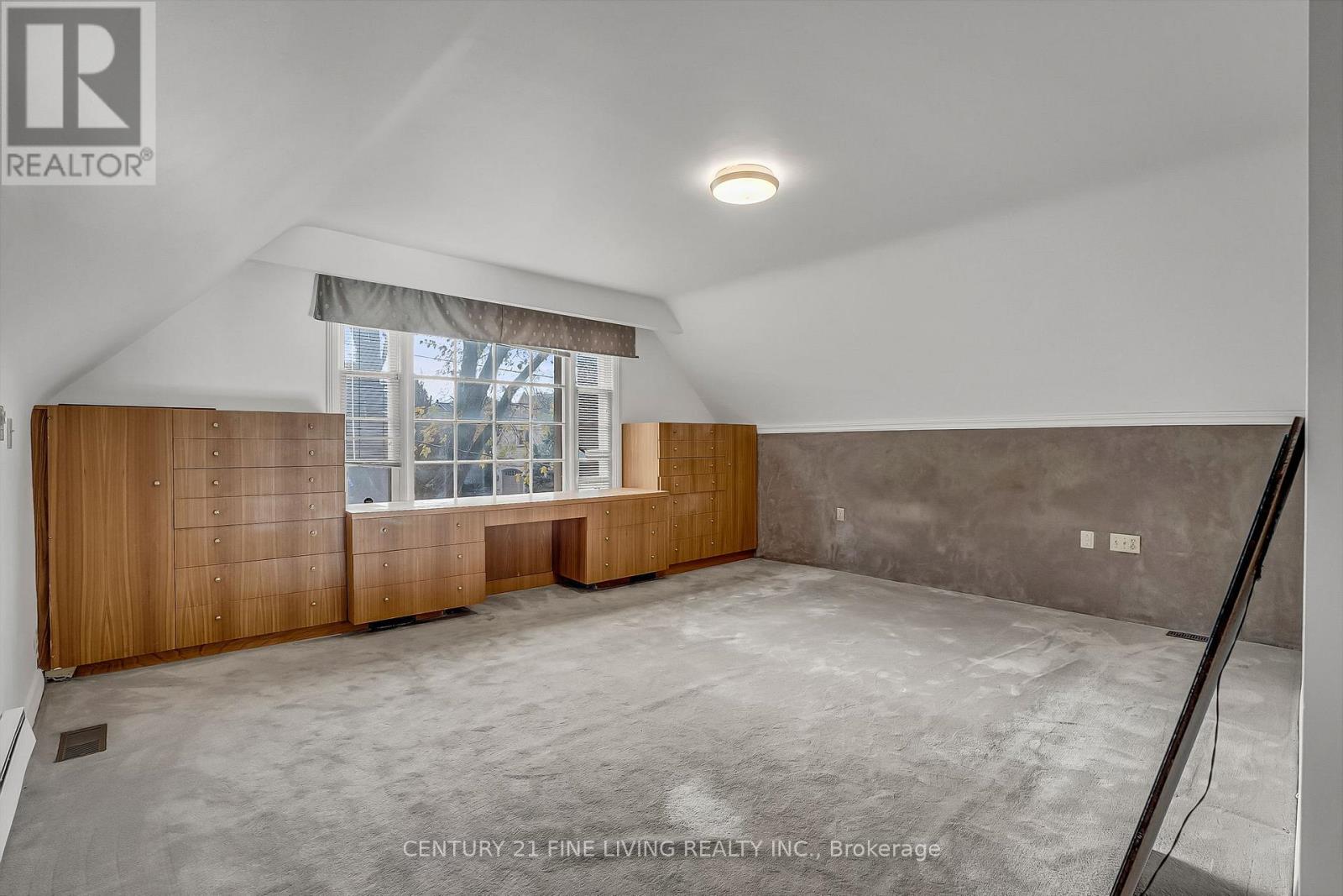 20 Owen Boulevard, Toronto, Ontario M2P 1E9 - Photo 21 - C12546196