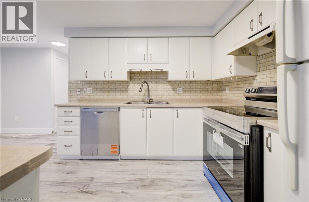 68 Foxglove Crescent, Kitchener, Ontario  N2E 3Y7 - Photo 10 - 40787165