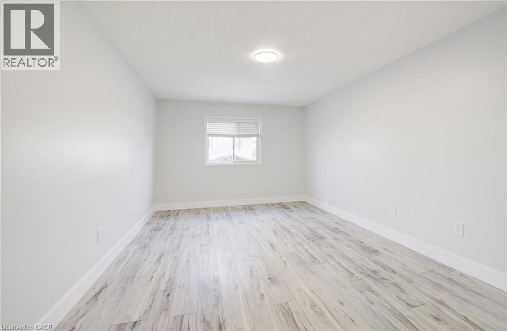 68 Foxglove Crescent, Kitchener, Ontario  N2E 3Y7 - Photo 19 - 40787165