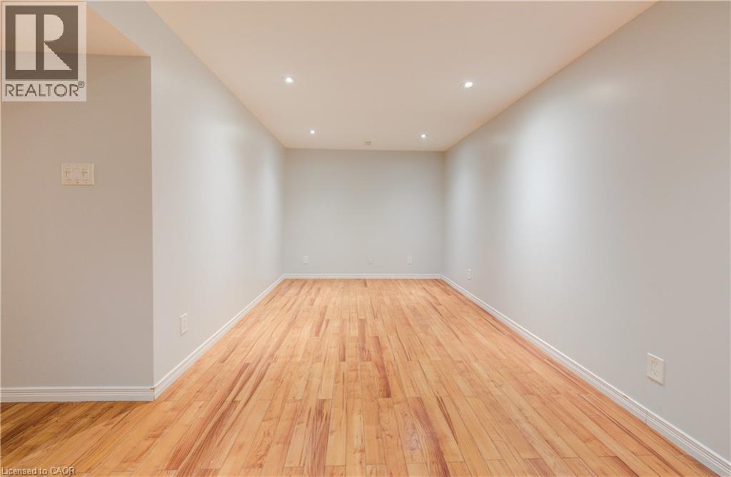 68 Foxglove Crescent, Kitchener, Ontario  N2E 3Y7 - Photo 26 - 40787165