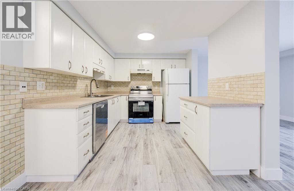 68 Foxglove Crescent, Kitchener, Ontario  N2E 3Y7 - Photo 8 - 40787165