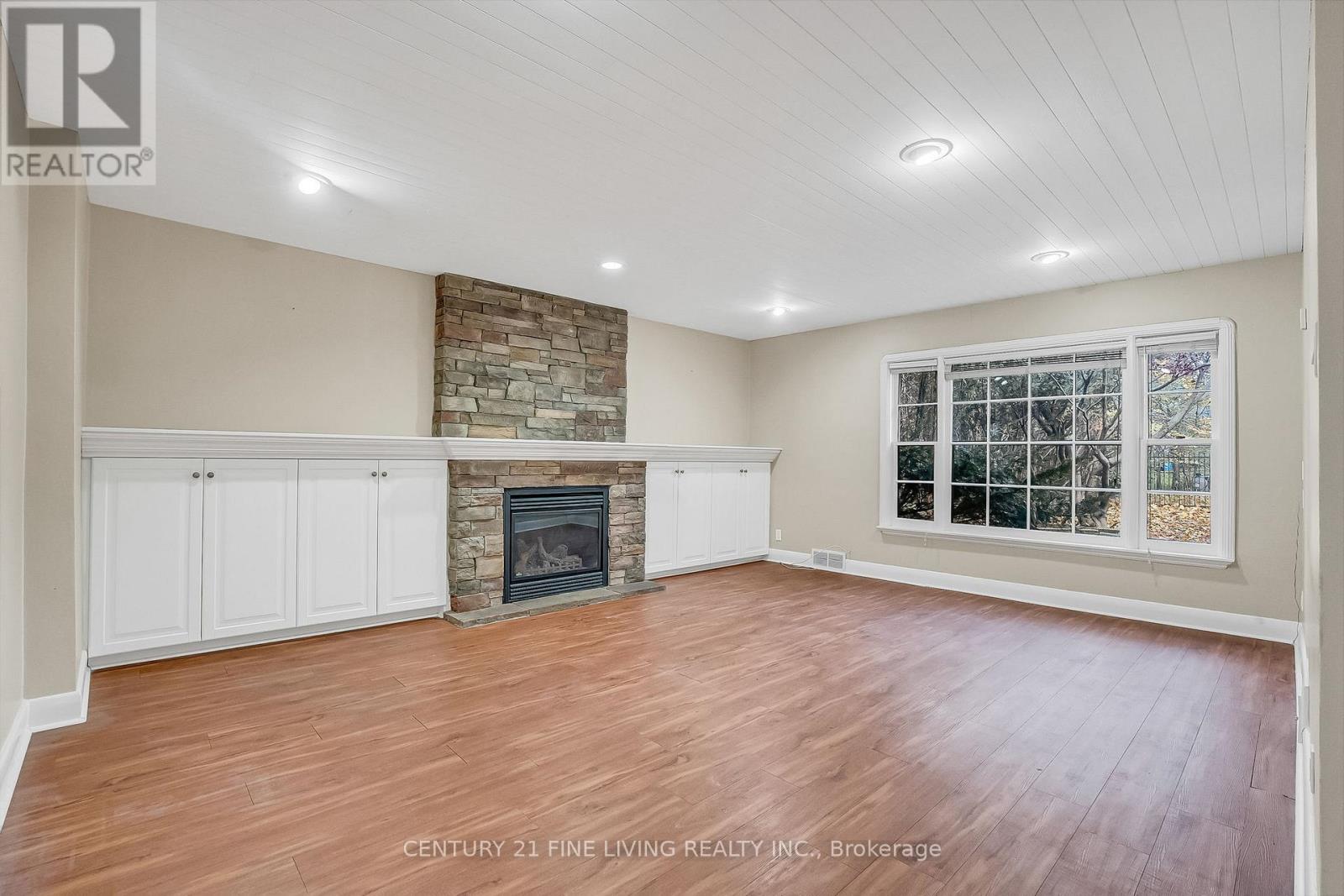 20 Owen Boulevard, Toronto, Ontario M2P 1E9 - Photo 7 - C12546196