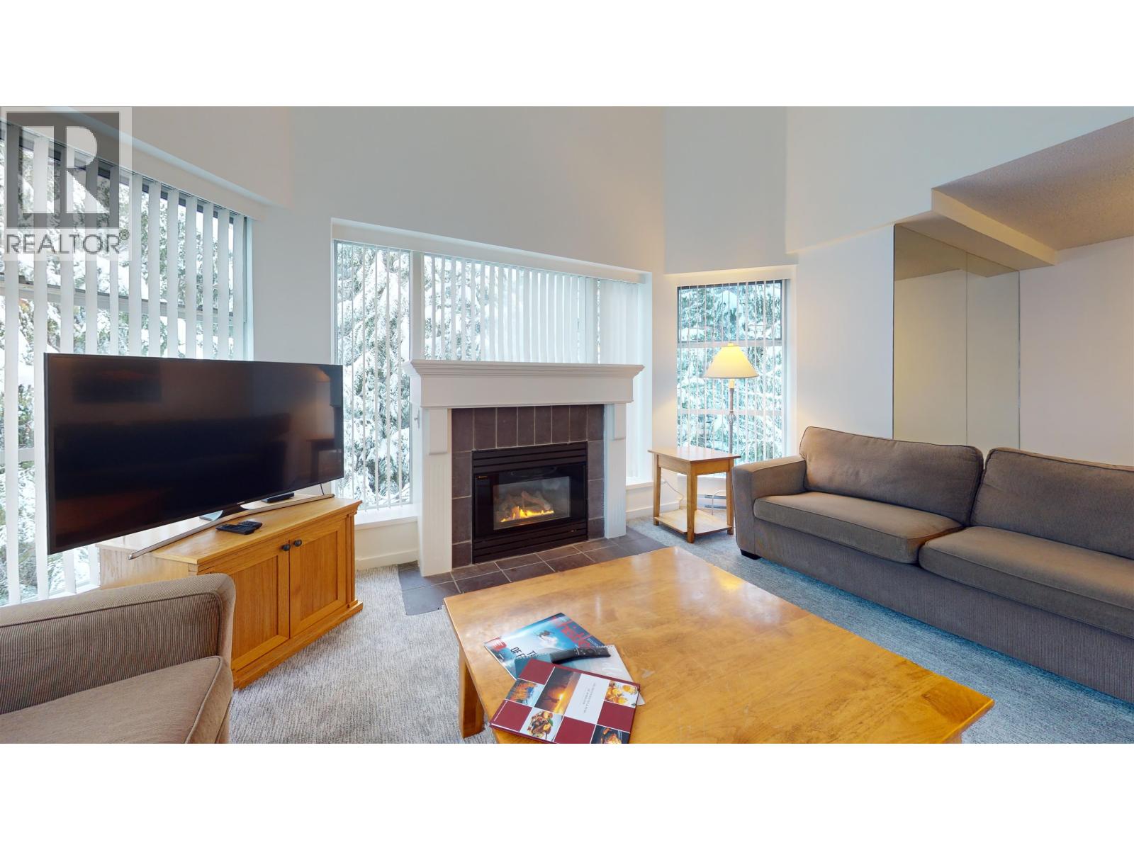 419 Week 49-4910 Spearhead Place, Whistler, British Columbia V0N 4B2 - Photo 2 - R3068303