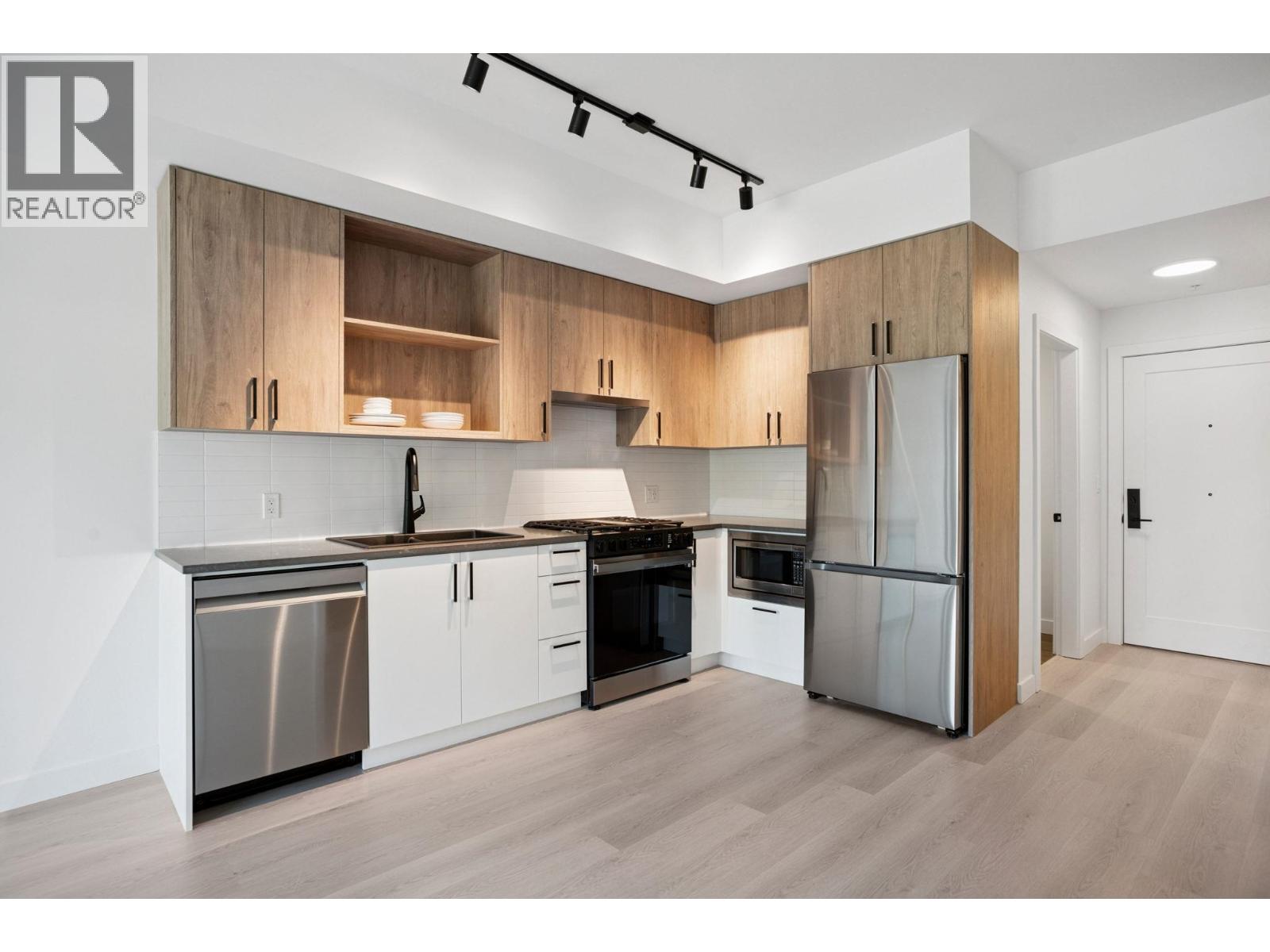 105 1100 Clarke Road, Port Moody, British Columbia  V6M 4B9 - Photo 10 - R3068307